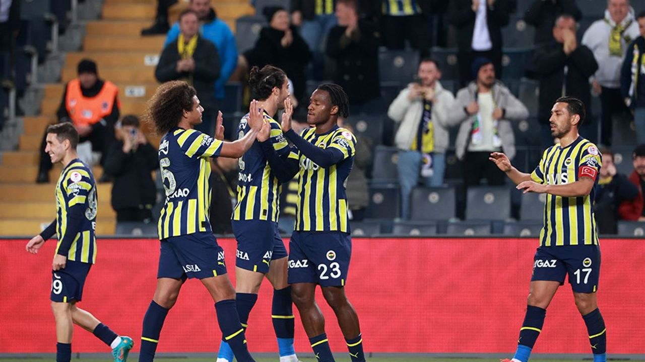 Michy Batshuayi gollerine devam ediyor... Fenerbahçe, Ziraat Türkiye Kupası'nda son 16'da