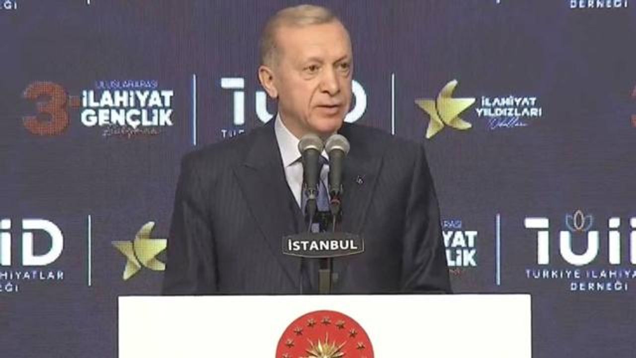 Cumhurbaşkanı Erdoğan: Temennimiz başörtüsü teklifinin geniş bir mutabakatla Meclis'ten geçmesi
