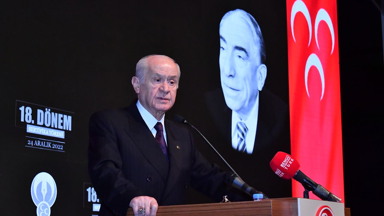 MHP Lideri Devlet Bahçeli: Türkiye düşmanlarının avucuna düşenler kelimenin tam manasıyla zillettedir