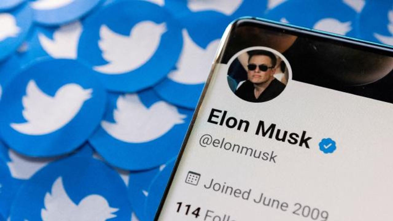 Elon Musk, Twitter'daki geleceğini halk oylamasına sundu