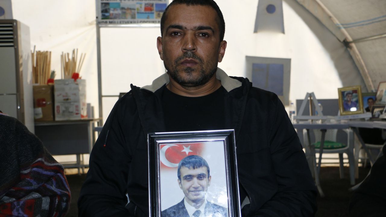 Evlat nöbetindeki baba: 'Mücadelemizden HDP ve PKK rahatsızlık duyuyor'