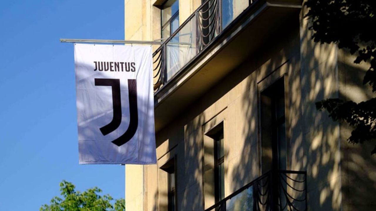 Futbol dünyası şokta! Juventus'un 15 puanı silindi! Ligde sıralama bir anda değişti...