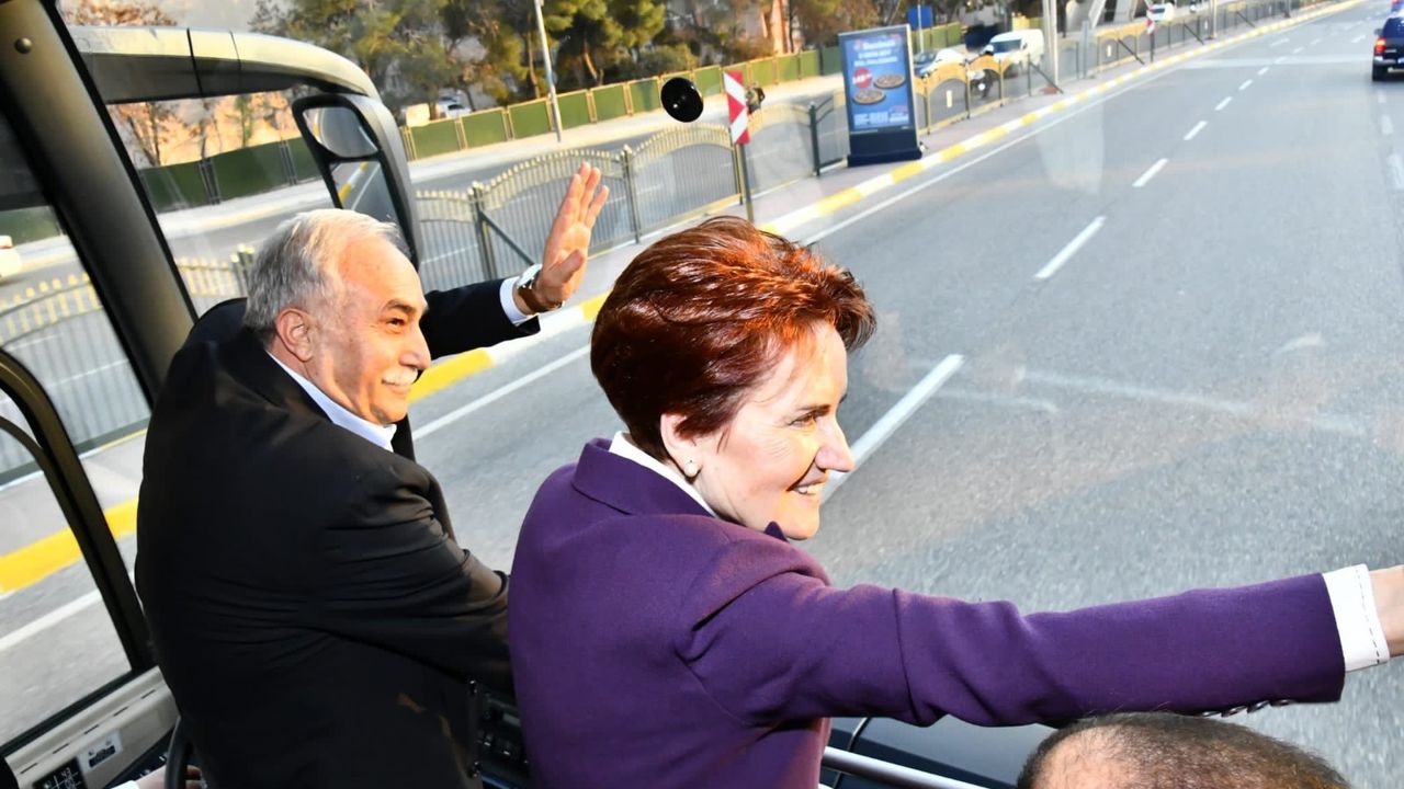 Akşener ile Fakıbaba Şanlıurfa'da boş yolları selamladı