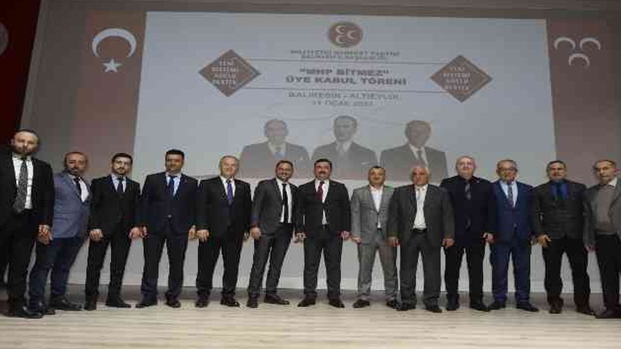 Balıkesir'de MHP'ye 500 yeni üye