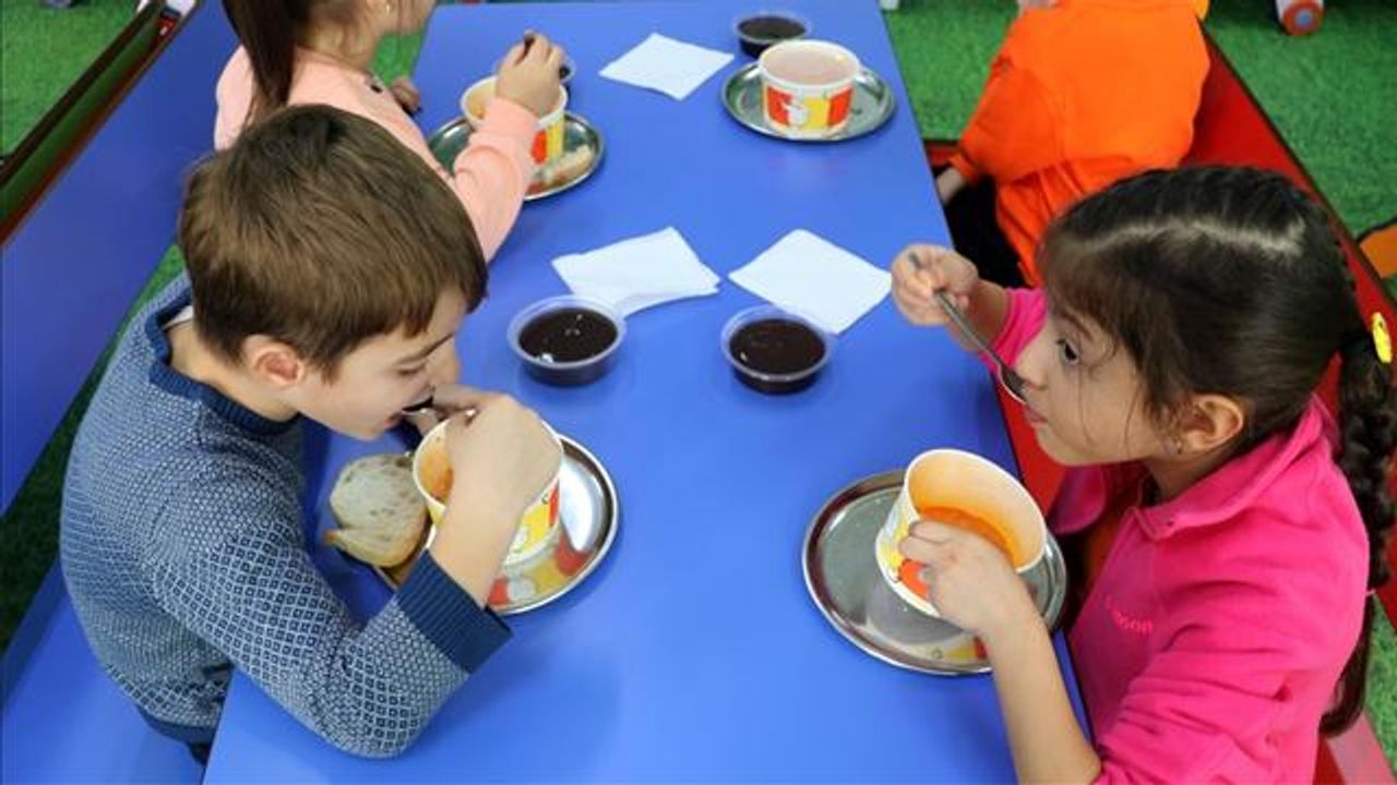 Okul öncesi eğitimde "ücretsiz yemek" uygulaması başlıyor