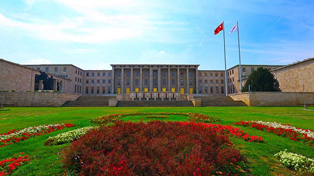 Türkiye Büyük Millet Meclisi Başkanlığı 47 yasama uzman yardımcısı alıyor