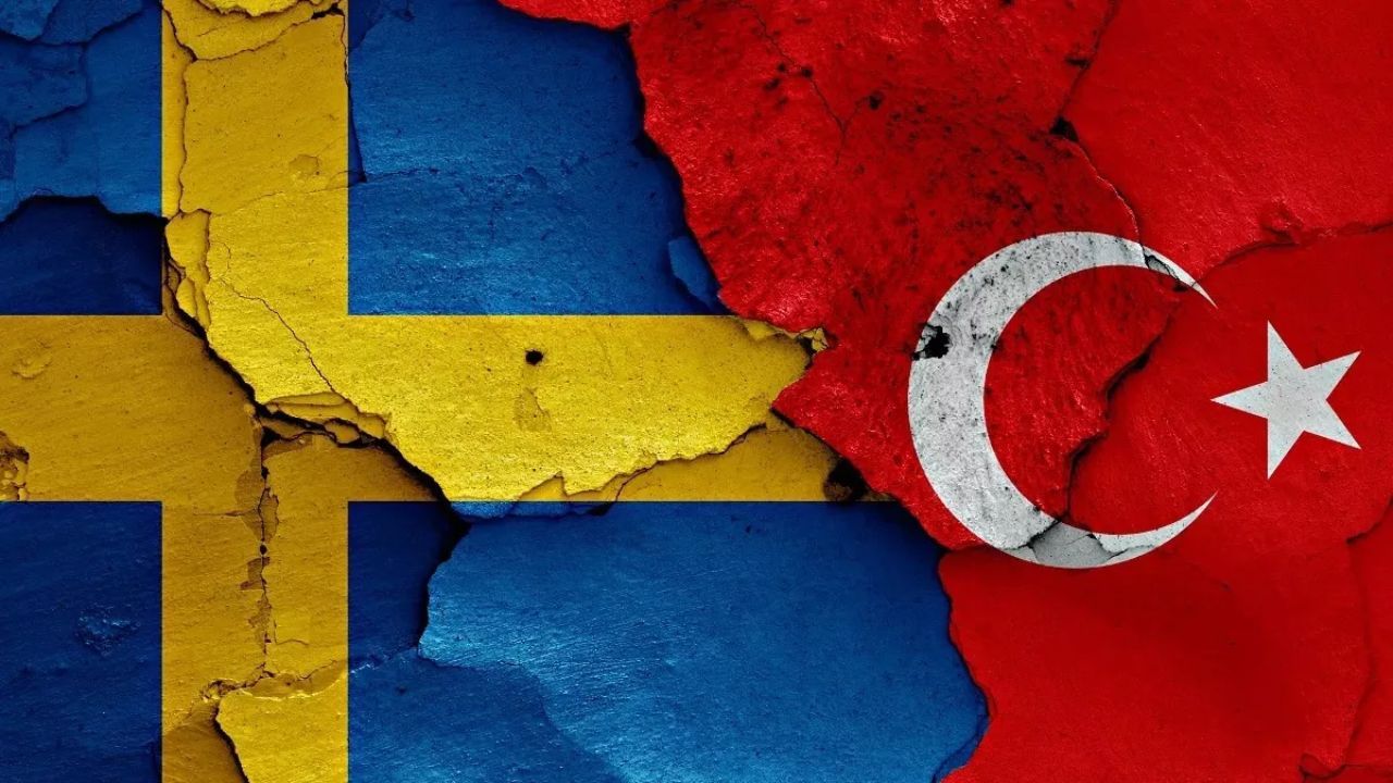 Türkiye'den İsveç'e zor soru: Tevrat sayfalarını yaksalar ifade özgürlüğü diye tanımlar mısınız?