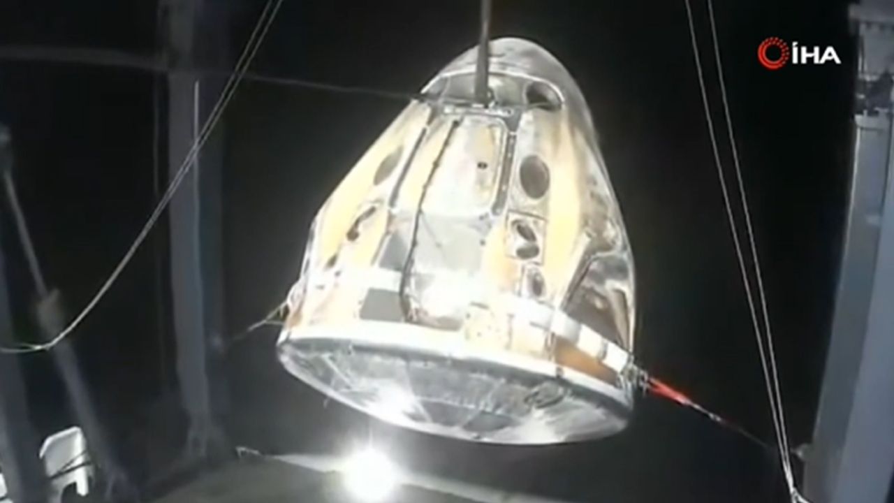 SpaceX kapsülü 5 ay sonra Dünya'ya döndü