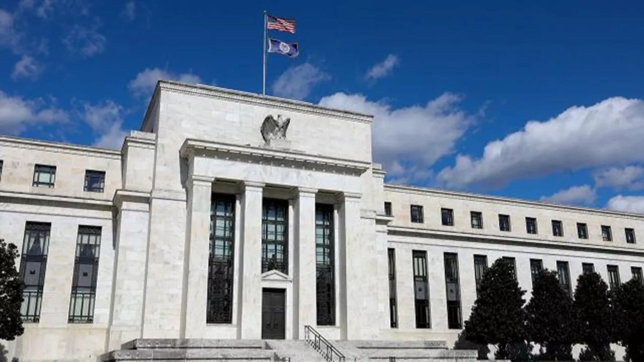 ABD'deki banka iflasları Fed'in faiz kararına ilişkin beklentileri alt üst etti