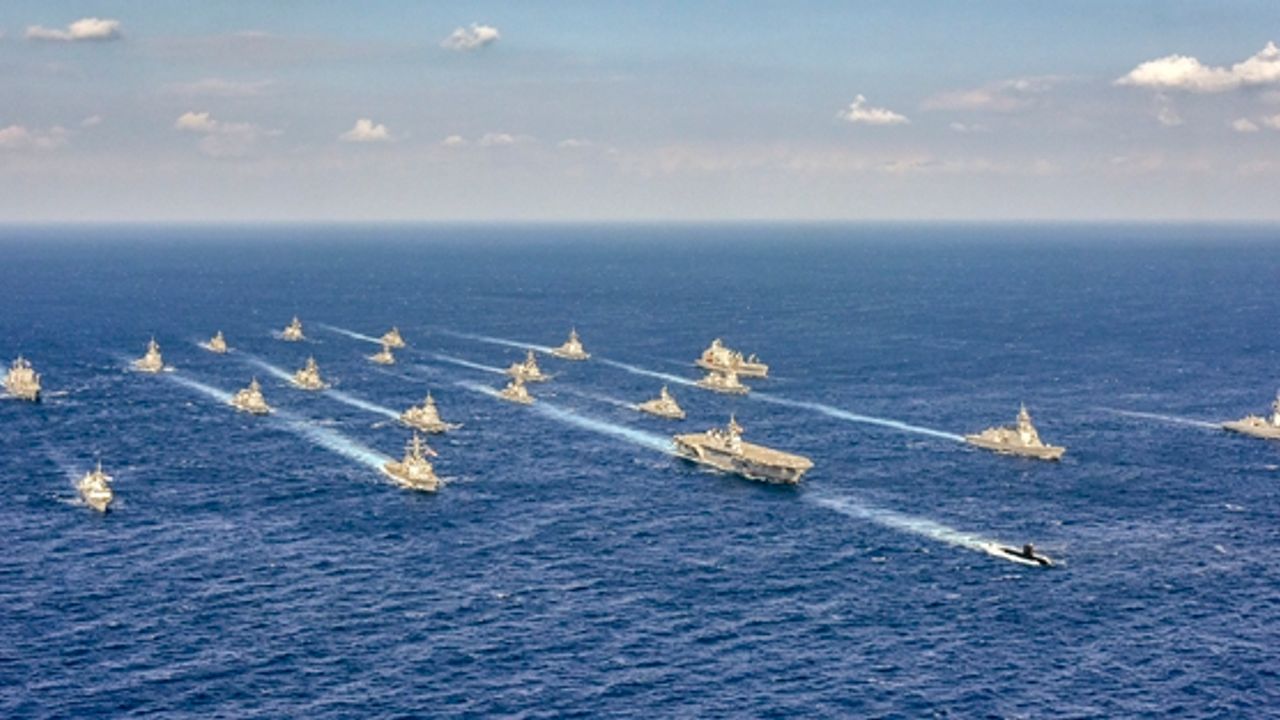 ABD'den gerilimi tırmandıracak sözler: İlk işimiz savaş gemilerini batırmak