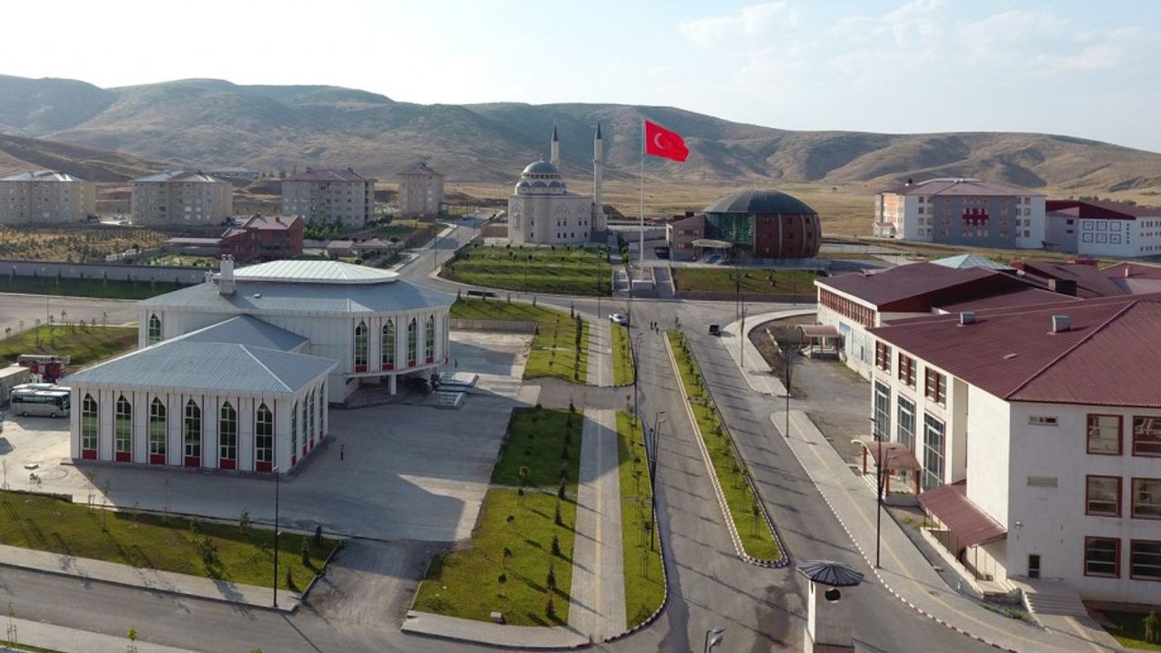 Bitlis Eren Üniversitesi 4/B Sözleşmeli Personel alıyor