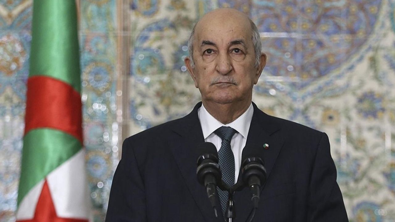 Cezayir Cumhurbaşkanı'ndan Türkiye'de arama kurtarma çalışmalarına katılan ekiplere ödül