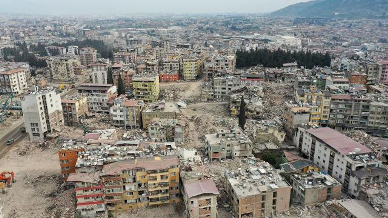 Malatya'da yıkık ve ağır hasarlı 89 bin 676 bağımsız bölüm tespit edildi