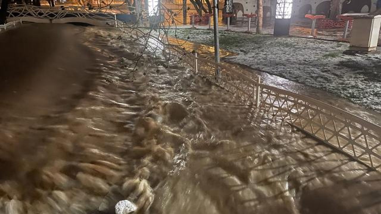 Gaziantep'te tarihin en yüksek yağışı: Metrekareye 91,5 milimetreyle düştü