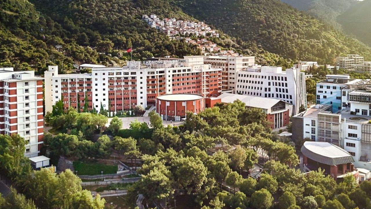 İzmir Ekonomi Üniversitesi 7 Öğretim Üyesi alacak