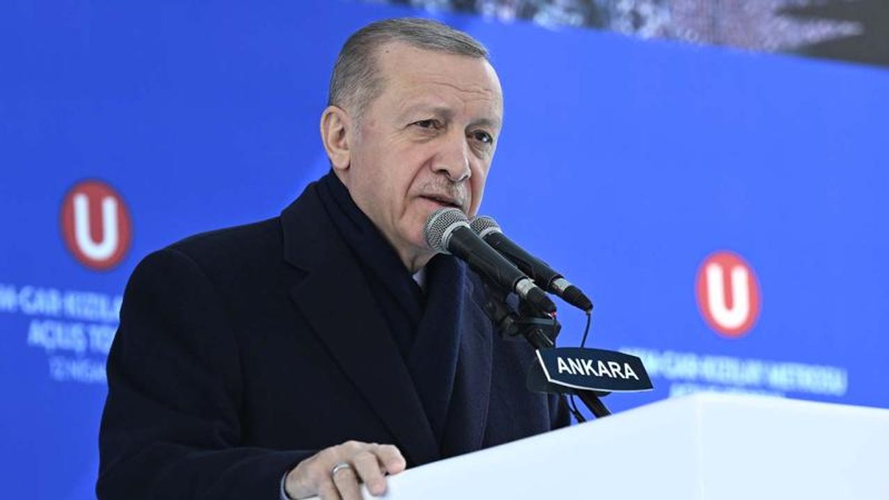 Cumhurbaşkanı Erdoğan: Güçlü Türkiye'nin inşası için kolları sıvama vaktidir