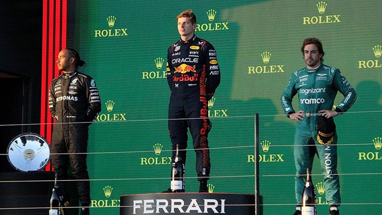 F1 Avustralya Grand Prix'sini Verstappen kazandı