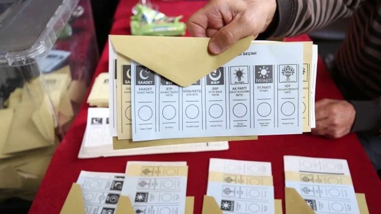 YSK'da kura günü: Partilerin oy pusulasındaki yerleri belli olacak