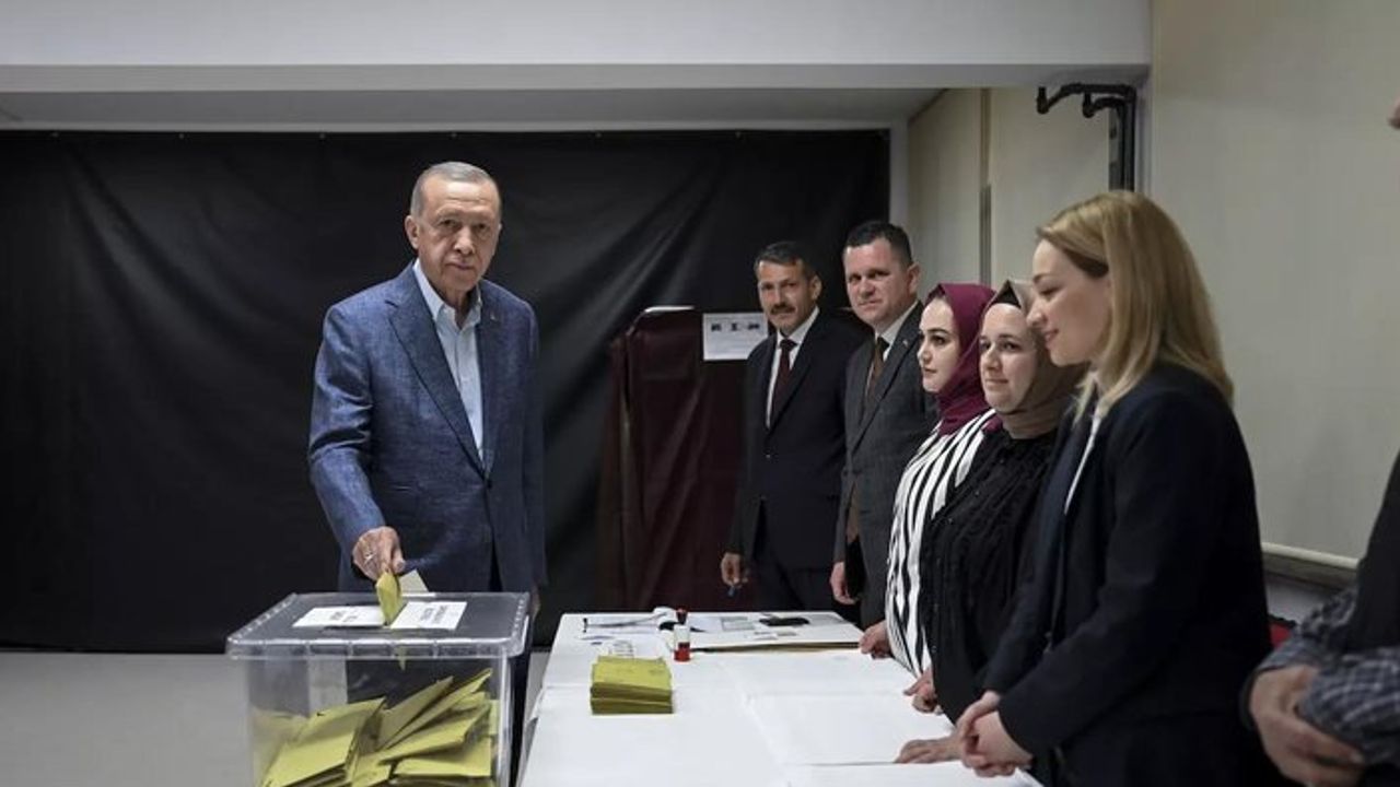 Cumhurbaşkanı Erdoğan oyunu kullandı: Dünya tarihinde böyle yüzde 90’a varan katılımla seçim yok