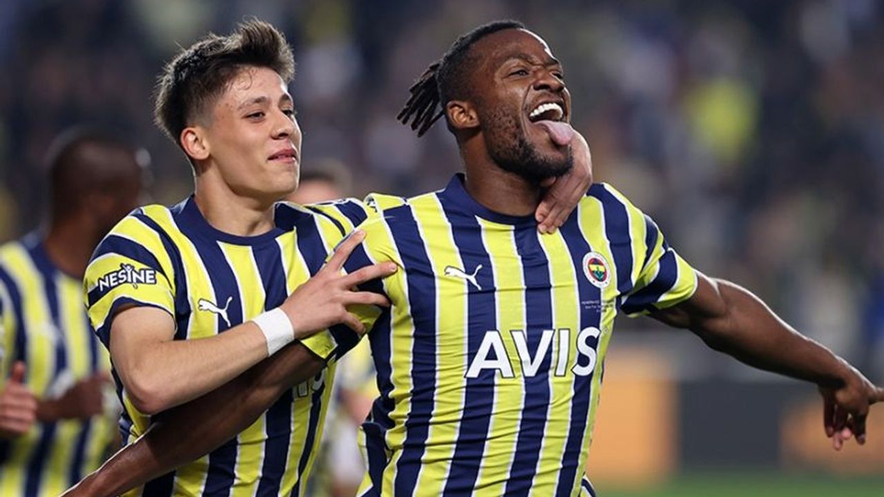 Trabzonspor’u 3 golle geçen Fenerbahçe sezonun ilk derbi galibiyetini aldı
