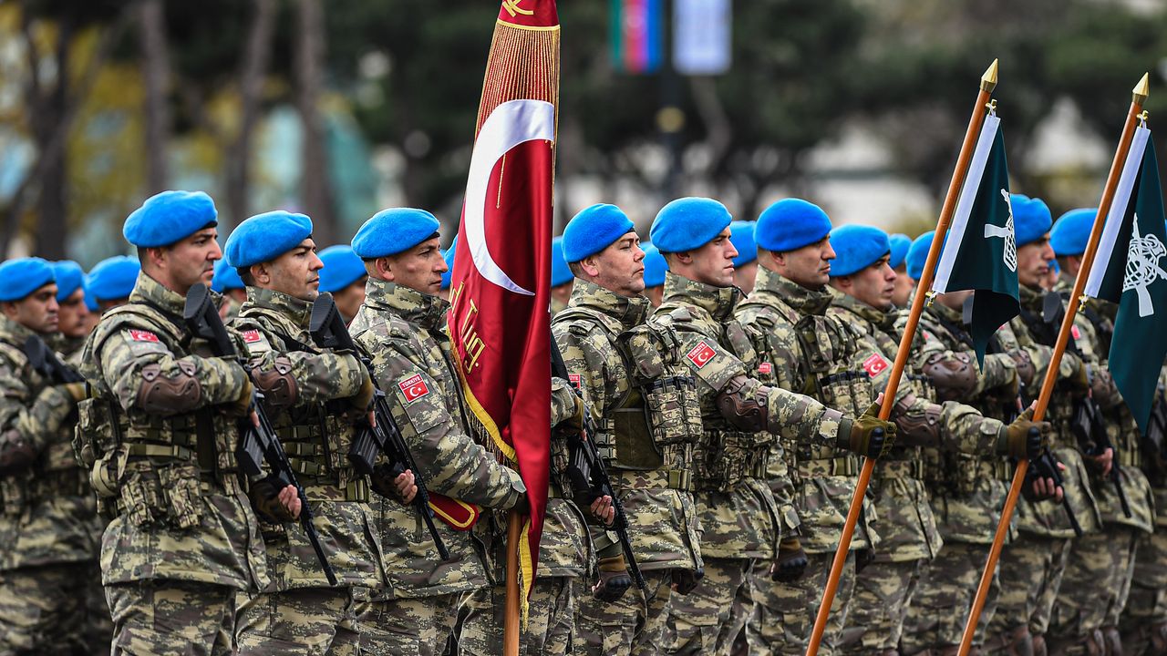 Balkanlar’da iki ülke savaşın eşiğinde! NATO’nun talebi üzerine Türk komandoları bölgeye gidiyor