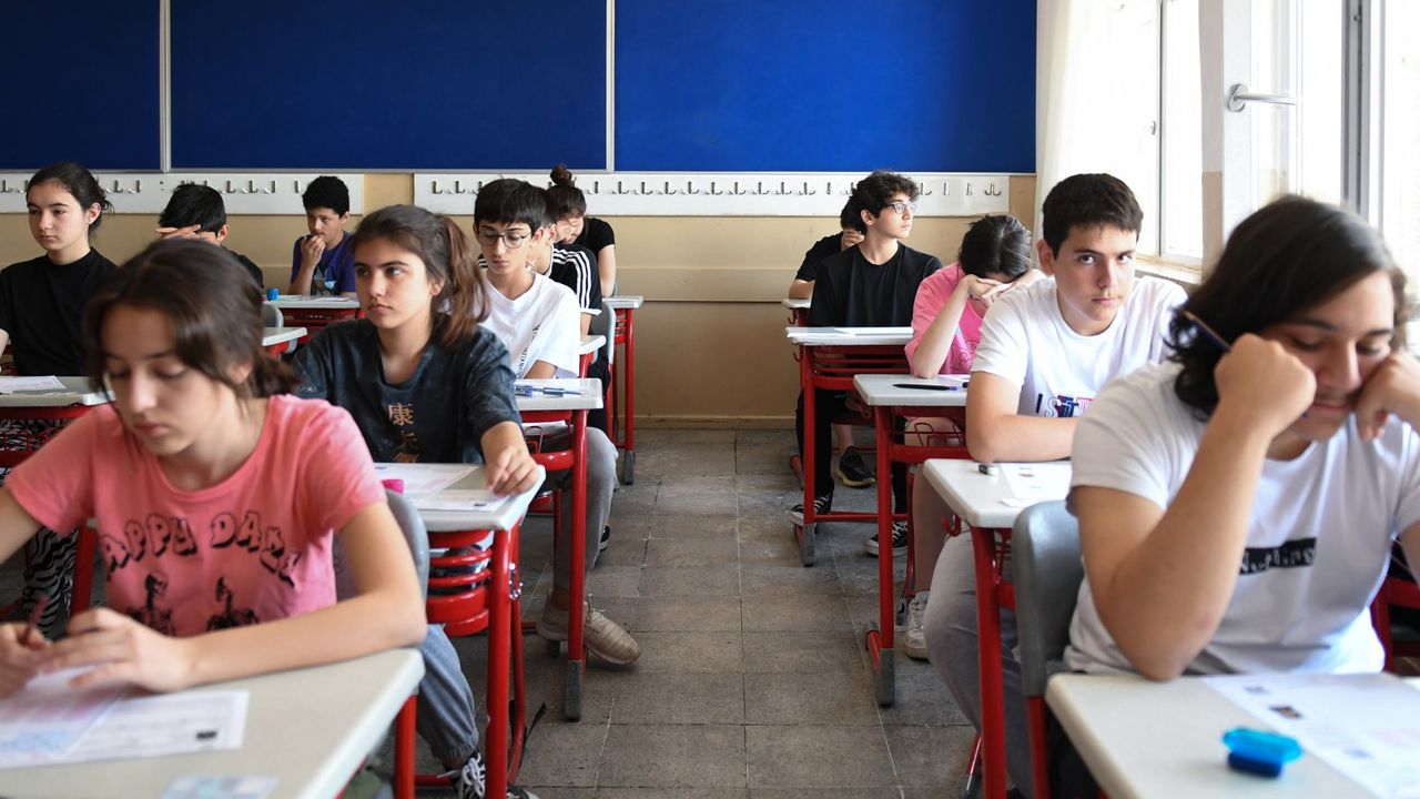 Milli Eğitim Bakanlığı, Liselere Geçiş Sistemi (LGS) kapsamındaki yerleştirme sonuçlarını açıkladı