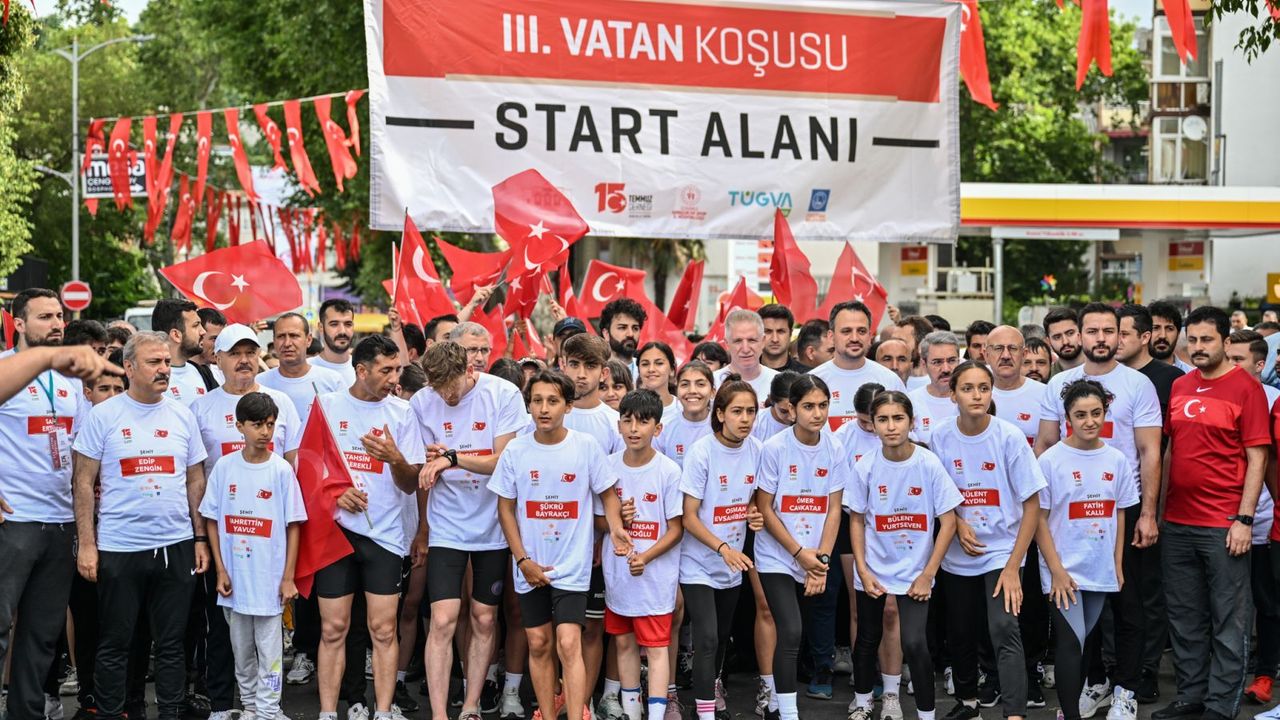 İstanbul'da "Vatan Koşusu" ile 15 Temmuz şehitleri anıldı