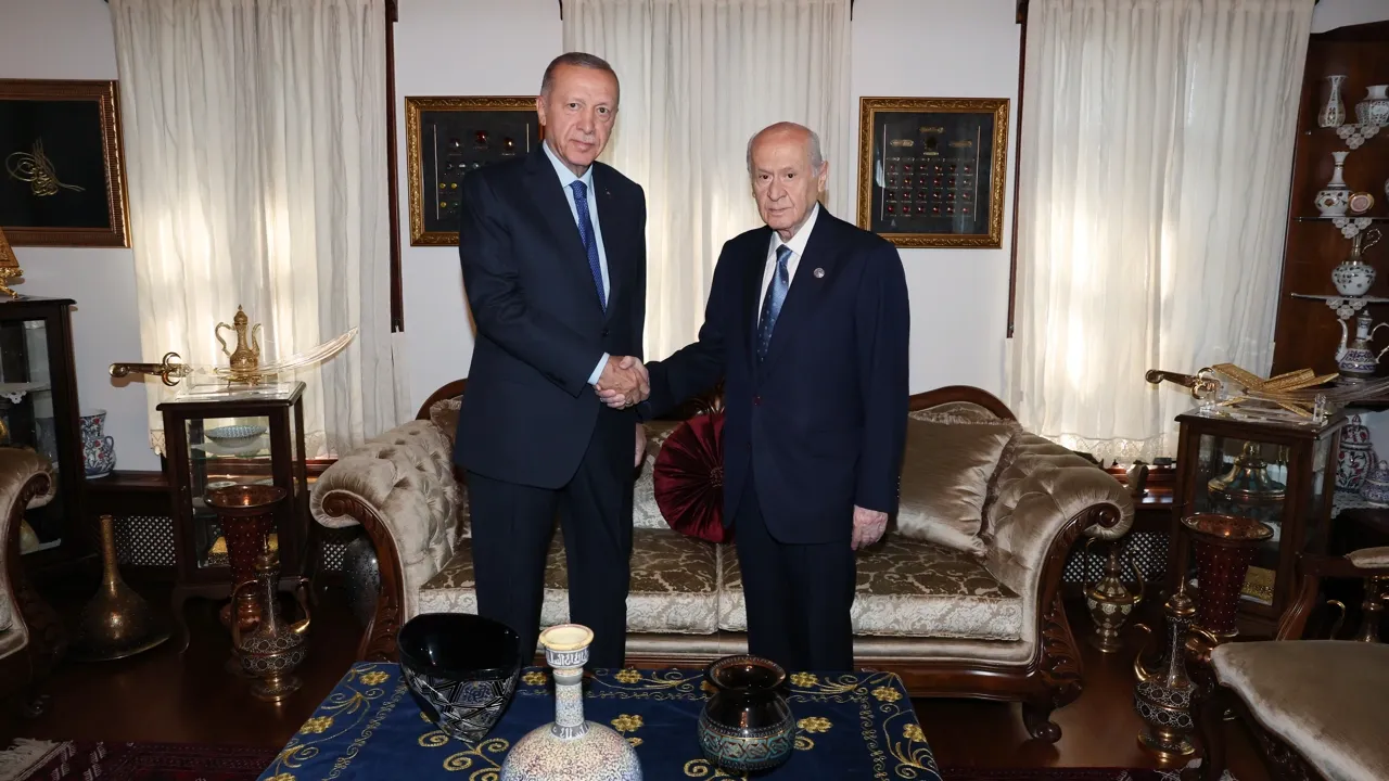 Son dakika... Cumhurbaşkanı Erdoğan- MHP Lideri Devlet Bahçeli görüşmesi sona erdi