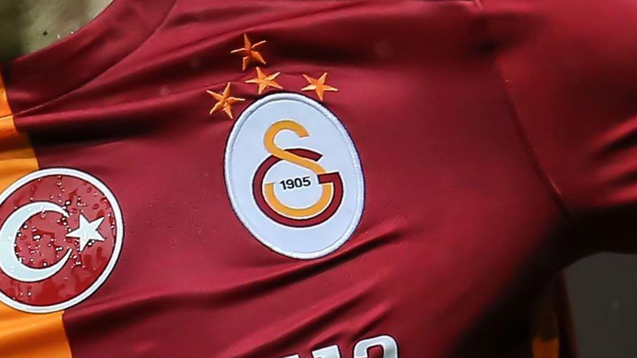 Galatasaray'da ayrılık! Tecrübeli futbolcuya veda edildi