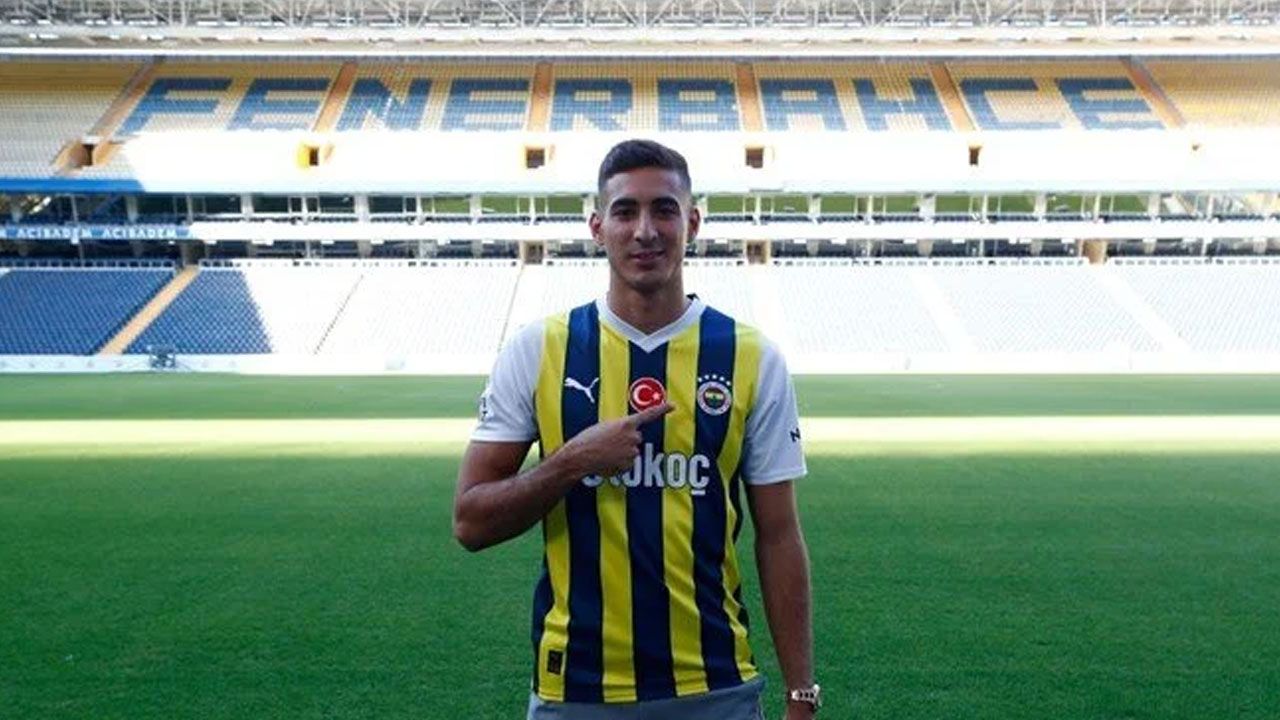 4 yıllık imza! Mert Müldür resmen Fenerbahçe'de