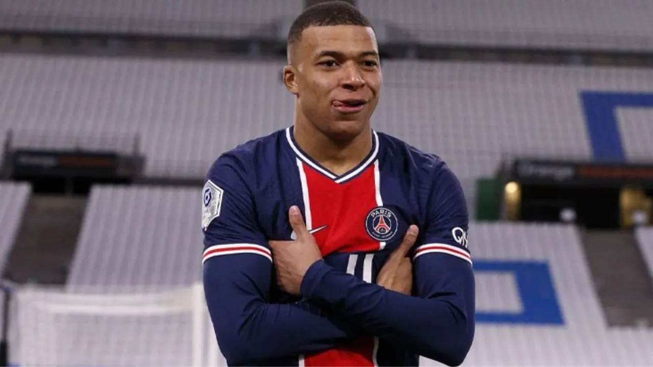 Paris Saint-Germain, Kylian Mbappe'yi affetti