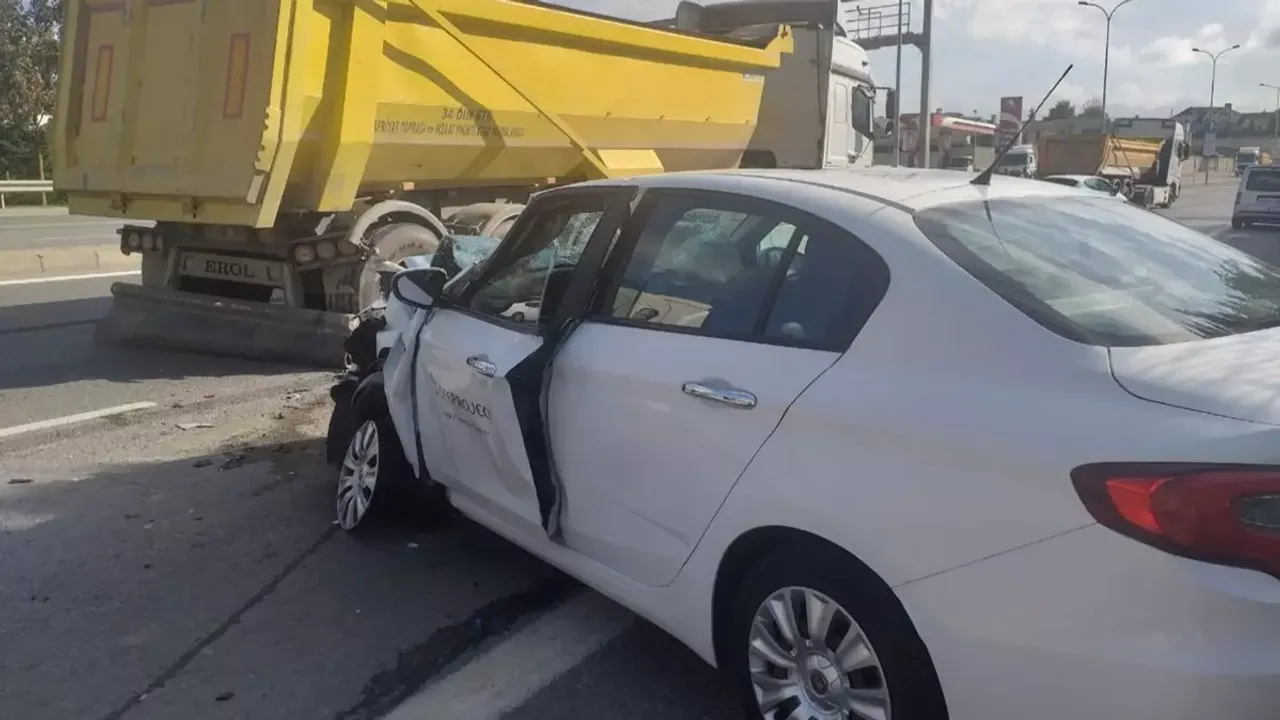 Tuzla'da trafik kazası: Yaralılar var