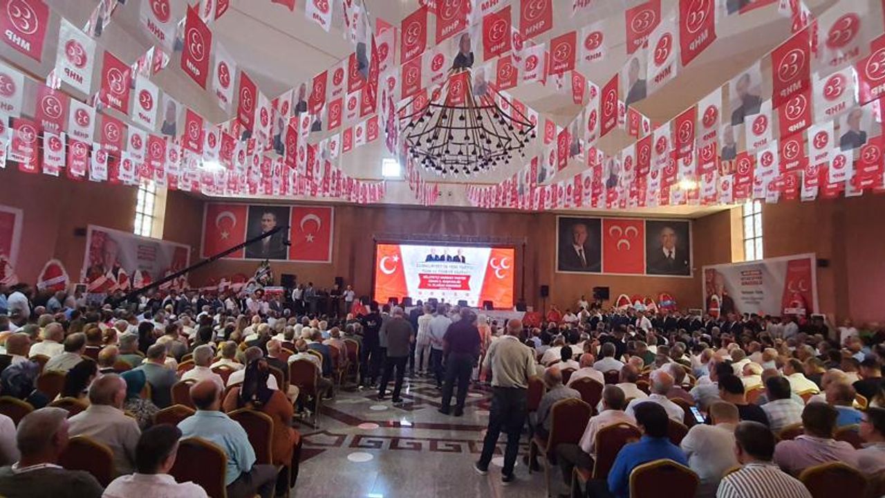 MHP Adana’da Yusuf Kanlı güven tazeledi