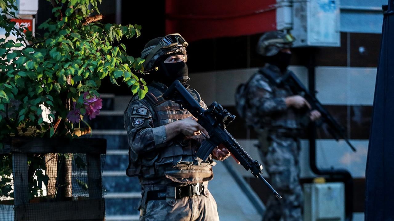 İstanbul'da DEAŞ ve El Kaide'ye operasyon: 9 gözaltı