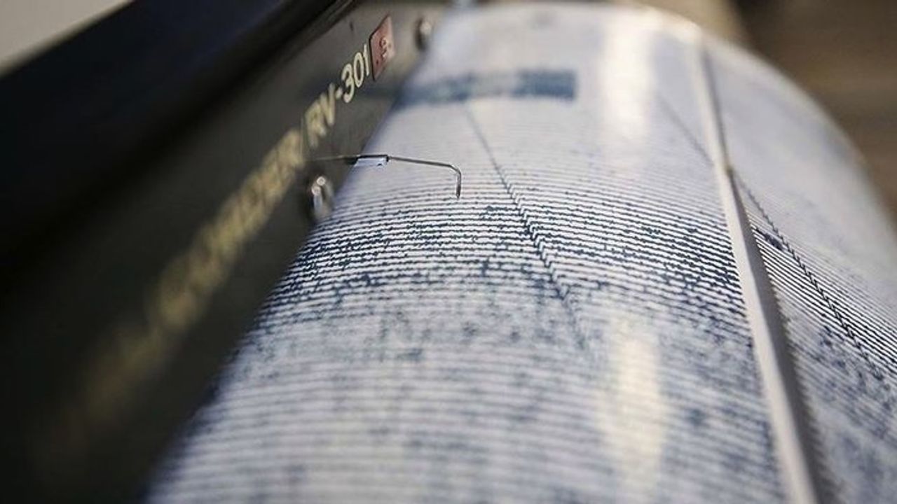 Peş peşe korkutan depremler… Önce Muğla sonra Van