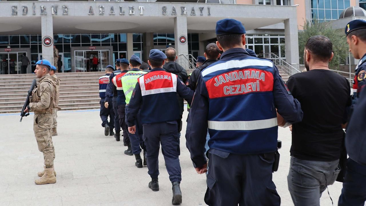 Yunanistan'a kaçmaya çalışan 6 FETÖ şüphelisi yakalandı
