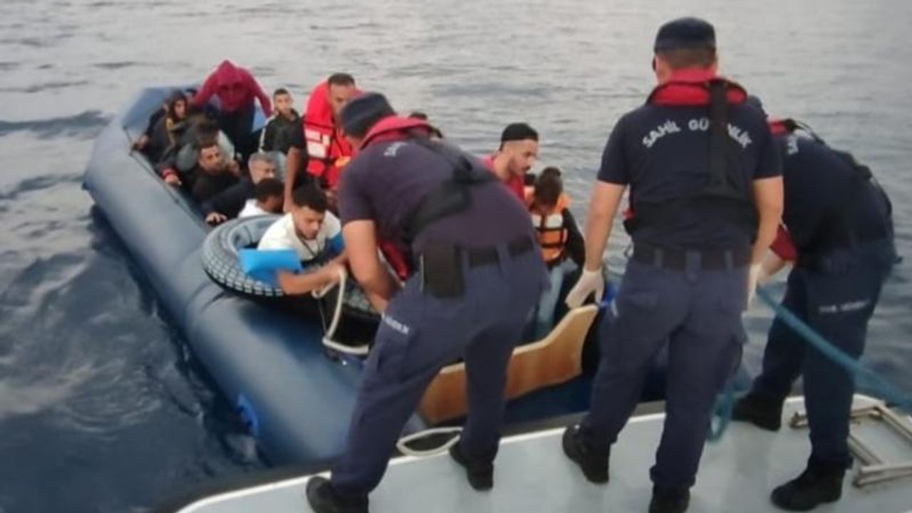İzmir'de 96 düzensiz göçmen kurtarıldı