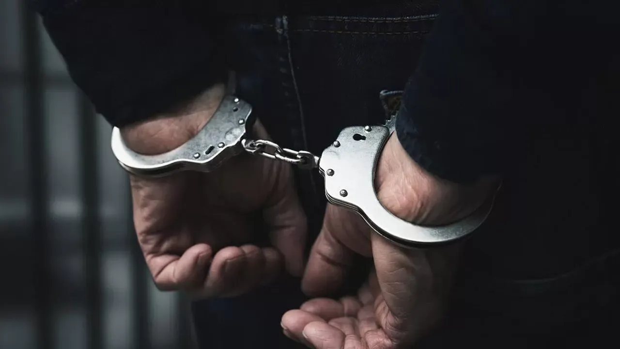 İzmir merkezli nitelikli dolandırıcılık ve suç örgütü operasyonu: 27 şüpheli tutuklandı