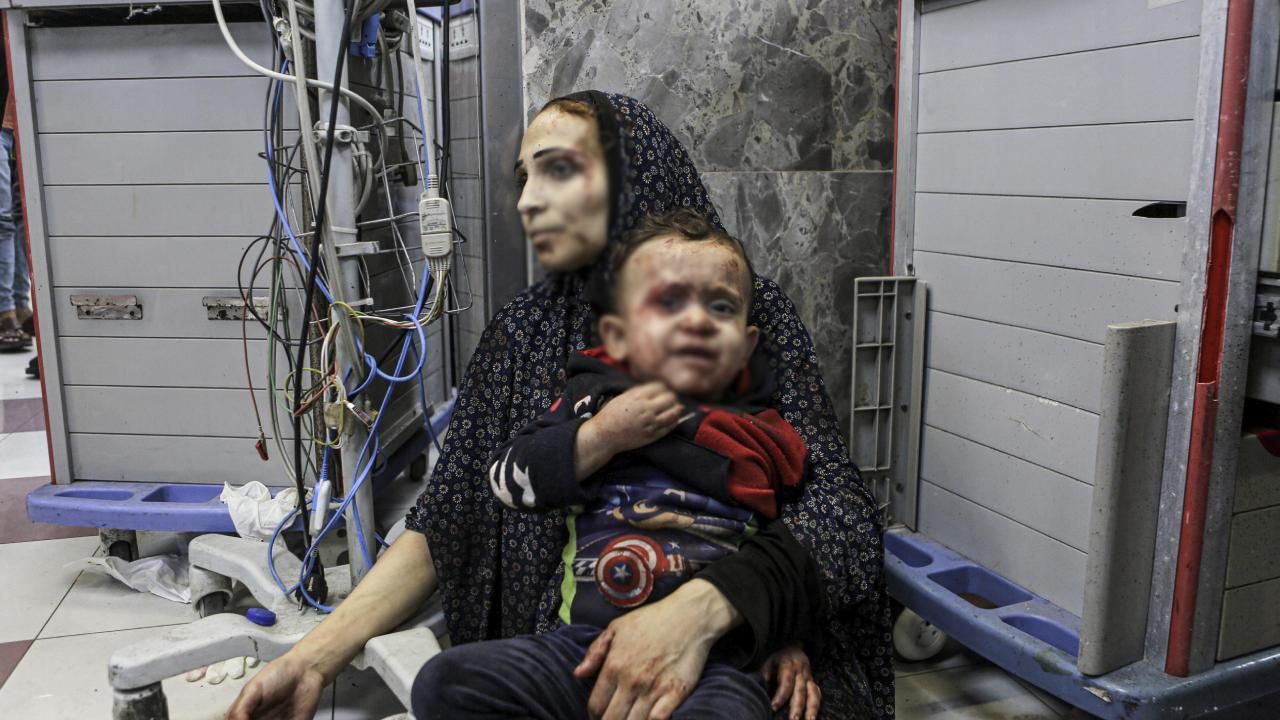 Gazze'de bir hastanenin daha jeneratörleri durdu
