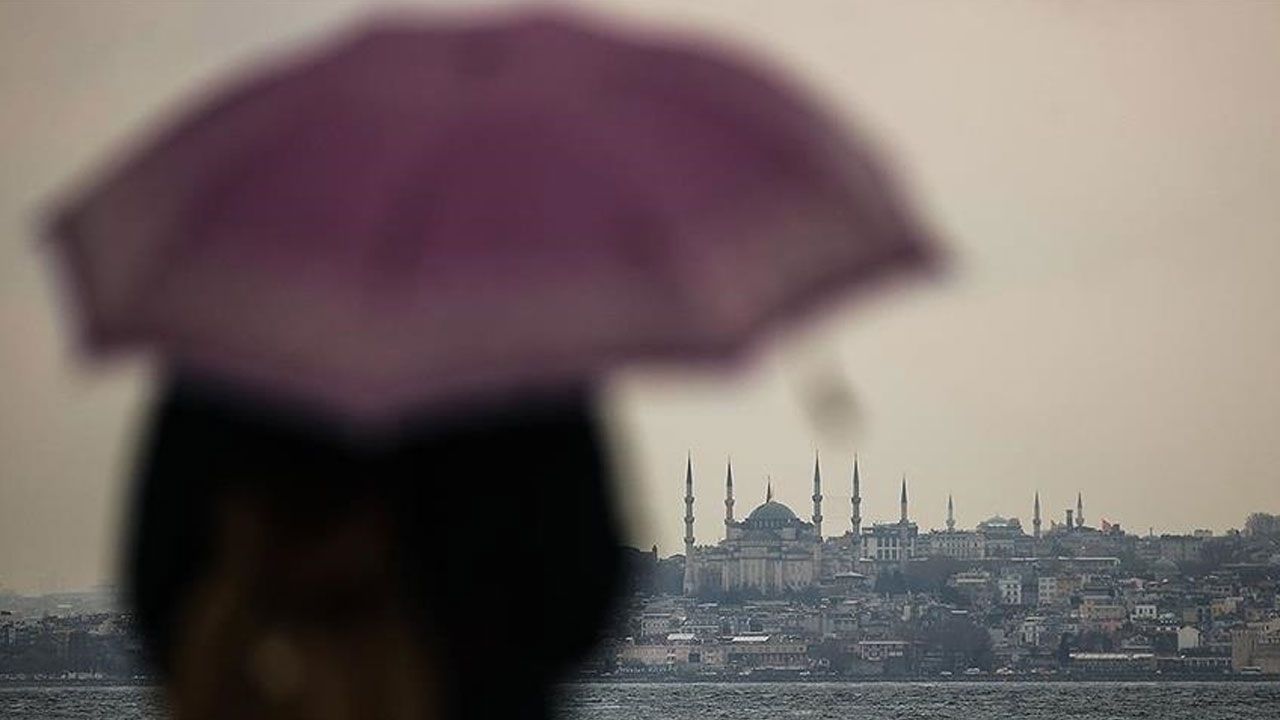 İstanbul'a peş peşe uyarı: Kuvvetli sağanak geliyor