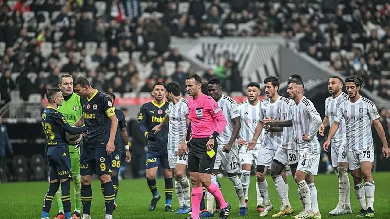 Fenerbahçe derbisinden sonra skandal olay... Beşiktaş’ın yıldızı tehdit mesajları aldı: “Lanetim senin üzerinde"