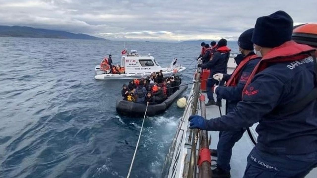 Ayvacık açıklarında 66 kaçak göçmen yakalandı