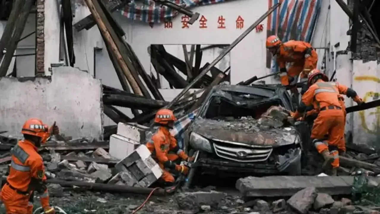 Çin'deki 6,2 büyüklüğünde gerçekleşen depremde ölenlerin sayısı 149'a yükseldi