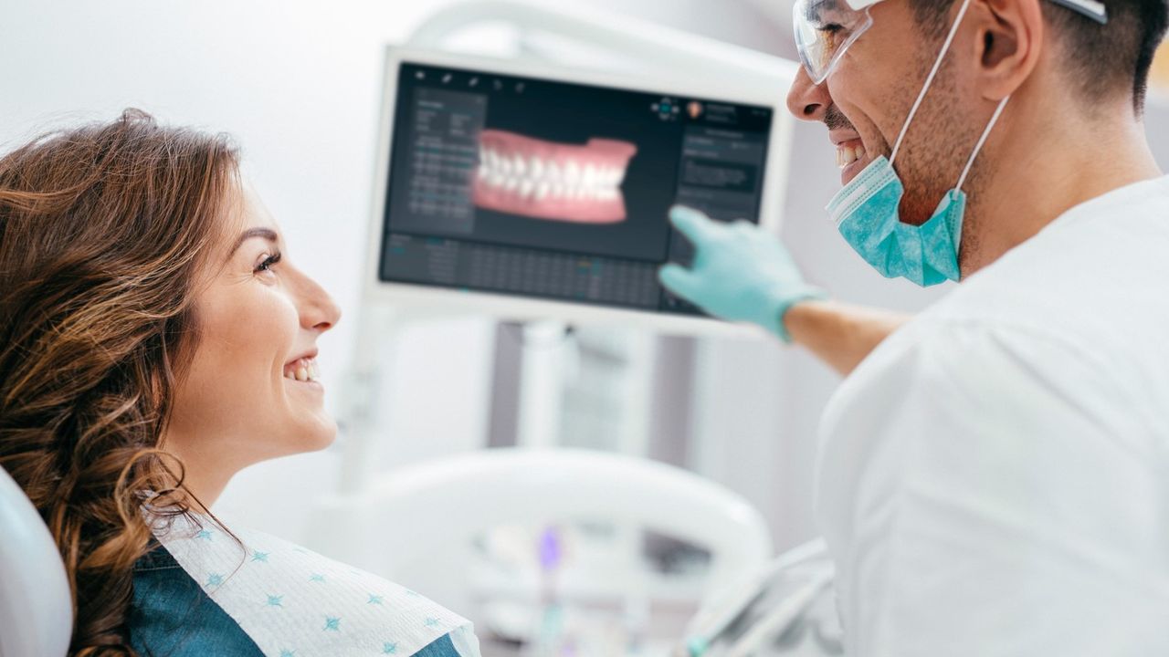 Şeffaf Diş Plağı Tedavi Aşamaları Nelerdir?