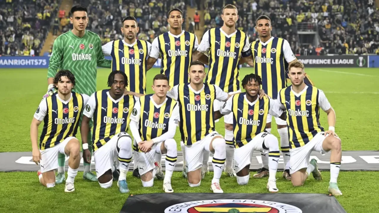 Zirvenin sahibi Fenerbahçe! Kanarya ülke puanını sırtladı