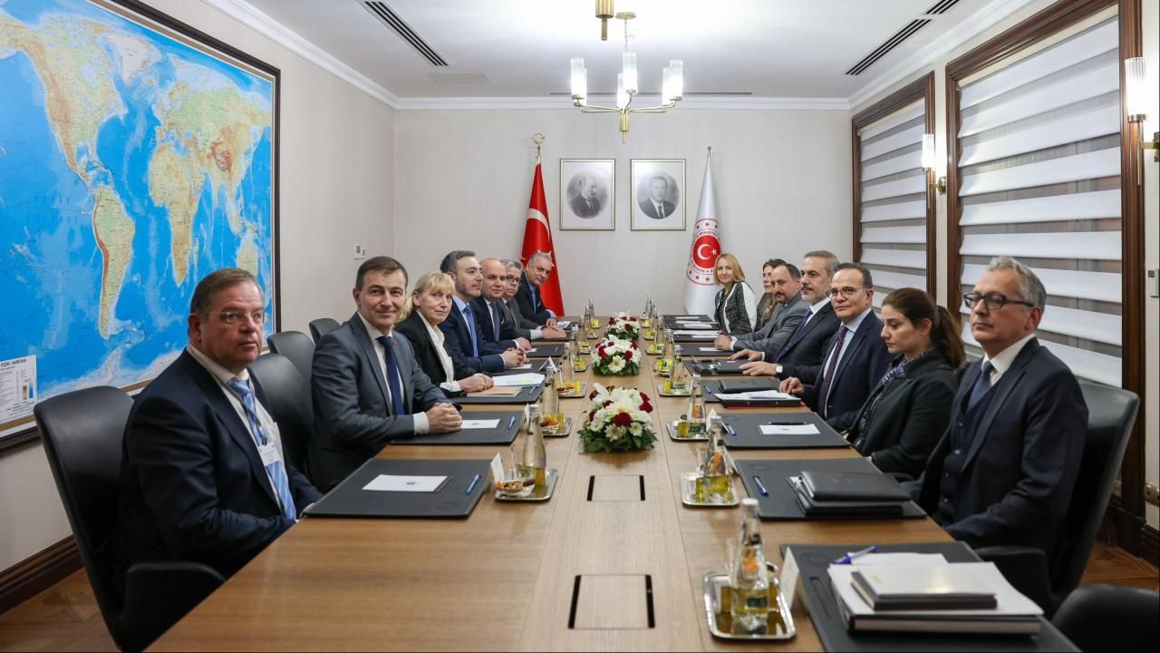 Bakan Fidan, Türkiye-AB Karma Parlamento Komisyonu Eş Başkanı Lagodinsky'yi kabul etti