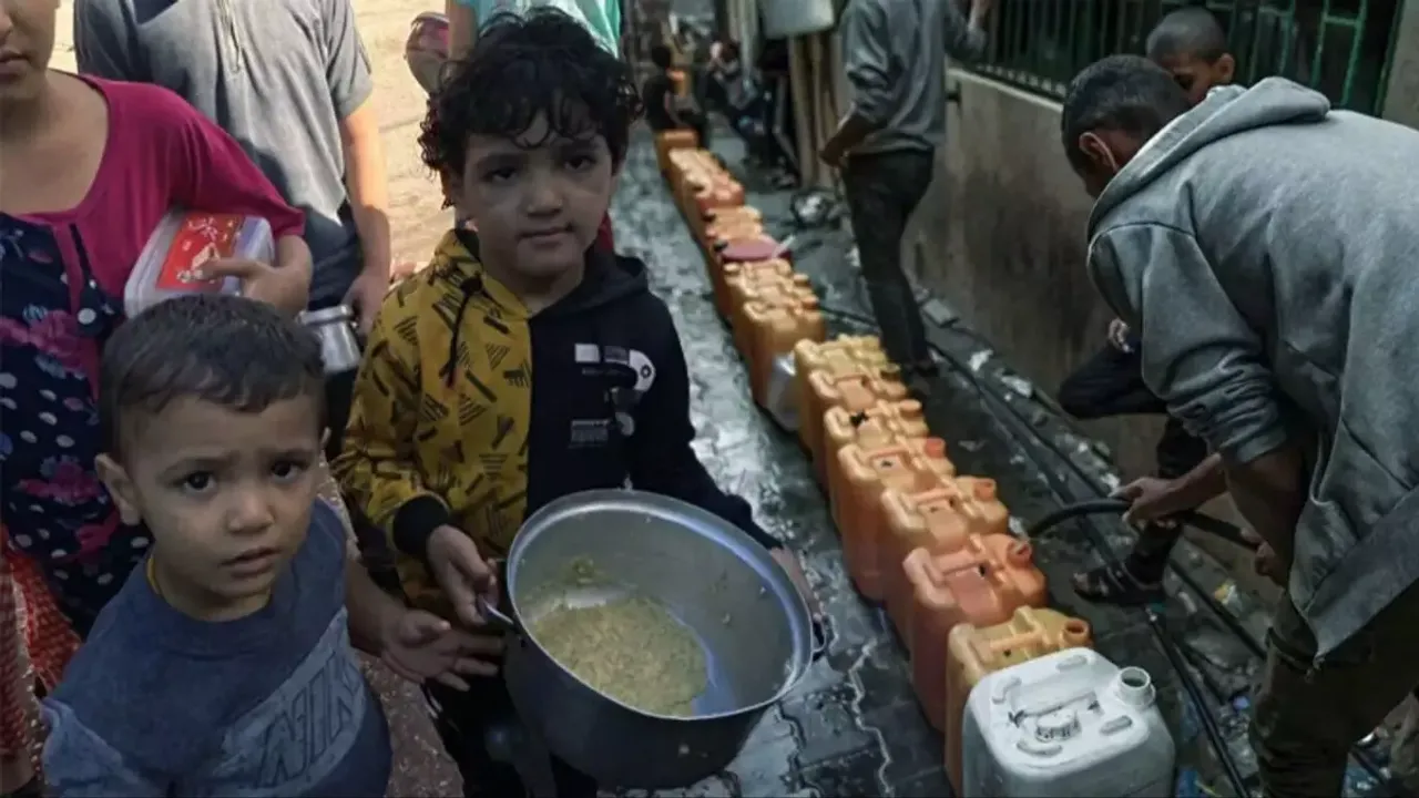 Gazze'de yarım milyon kişi açlık ve susuzluk tehlikesiyle karşı karşıya