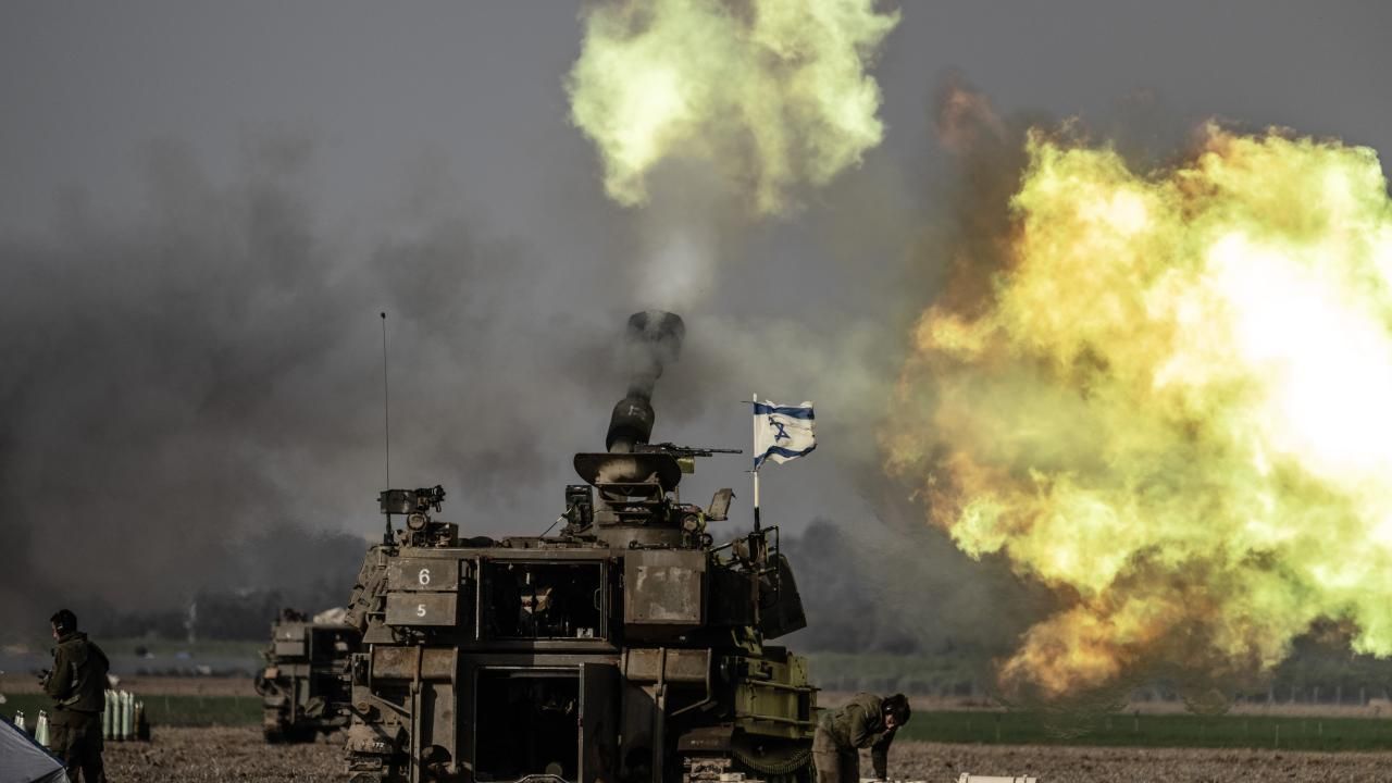 İsrail Gazze'ye obüslerle saldırı düzenledi!