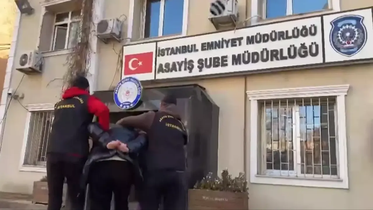 İstanbul merkezli “Kafes-26” operasyonu! Müstehcen içerikli videolar paylaşan 19 şüpheli yakalandı