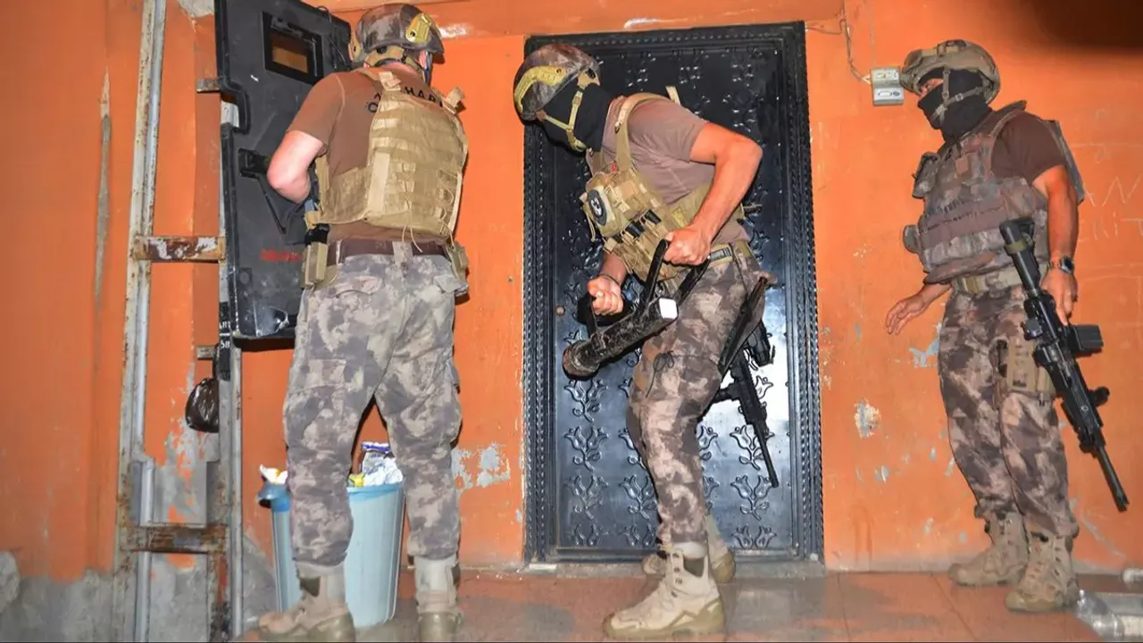 Manisa'da terör örgütü PKK operasyonu